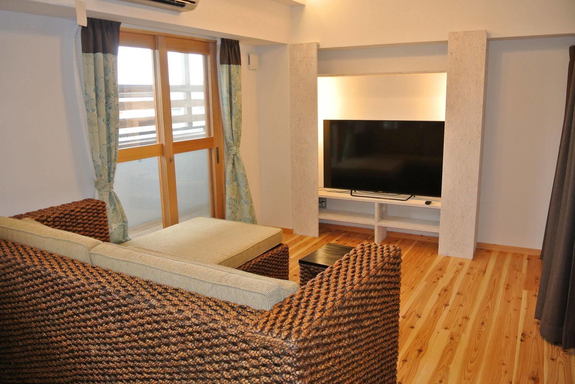 Backpackers Hotel Noosa Japan In Takatsuki Tonda ภายนอก รูปภาพ