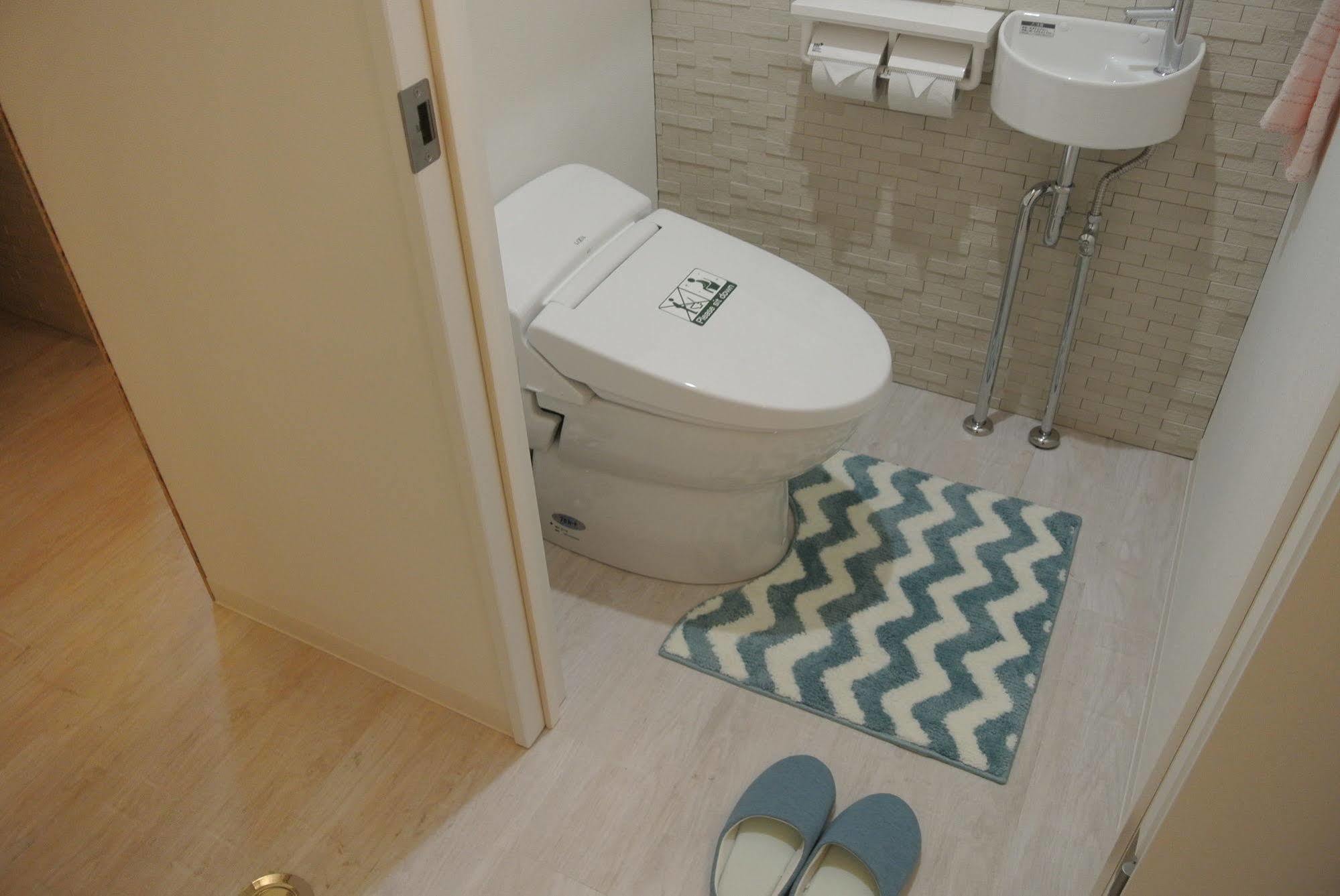 Backpackers Hotel Noosa Japan In Takatsuki Tonda ภายนอก รูปภาพ