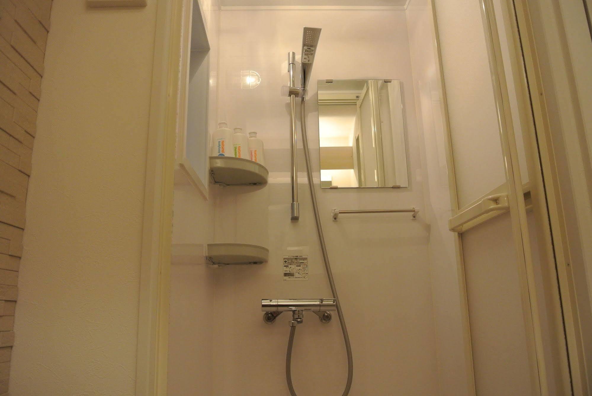 Backpackers Hotel Noosa Japan In Takatsuki Tonda ภายนอก รูปภาพ